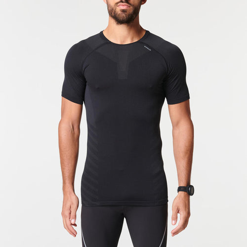 





PLAYERA RUNNING HOMBRE TRANSPIRABLE KIPRUN SKINCARE NEGRO