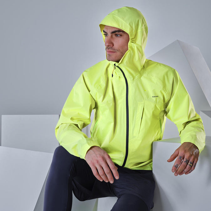 





Chamarra impermeable ultraligera de senderismo amarilla para hombre FH 500, photo 6 of 8