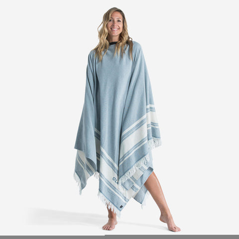 





Toalla de playa/poncho gris con azul de 190 x 190 cm