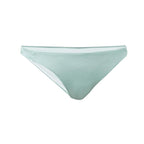 8647549